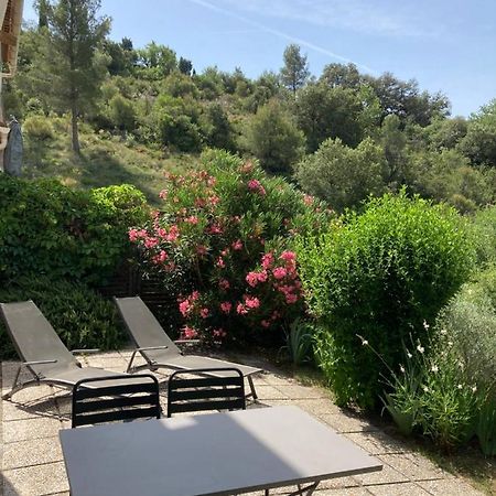 T2 Classé 2* calme au coeur du village provençale Gréoux-les-Bains Extérieur photo