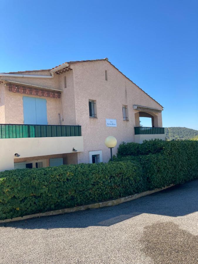 T2 Classé 2* calme au coeur du village provençale Gréoux-les-Bains Extérieur photo