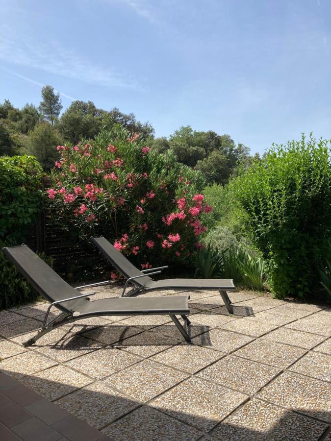 T2 Classé 2* calme au coeur du village provençale Gréoux-les-Bains Extérieur photo